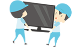 家具を運び出す作業員